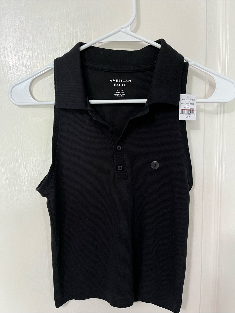 American Eagle Outfitters Women's Black Sleeveless Polo Tank slightly copped